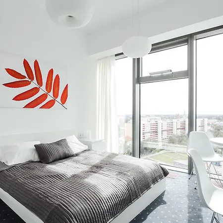 Platinum Sky فروتسواف